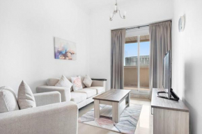 StoneTree - Furnished 1BR with Spacious Balcony